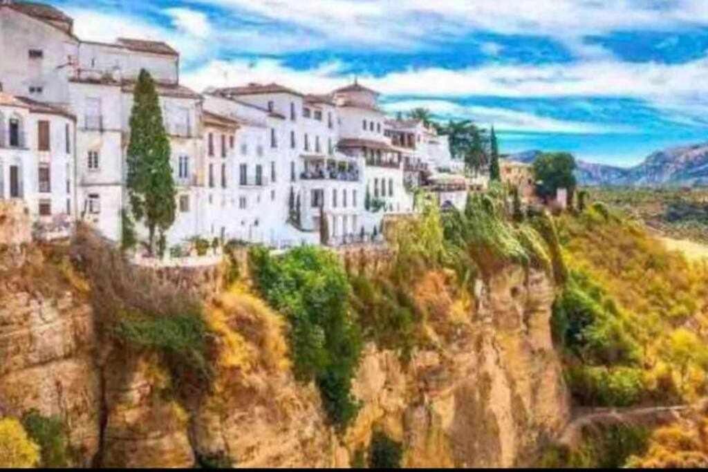 רונדה XVIII B Suite Apartamentos Morales & Arnal מראה חיצוני תמונה