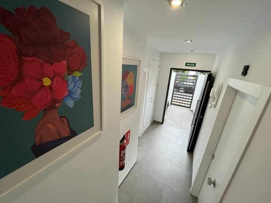 רונדה XVIII B Suite Apartamentos Morales & Arnal מראה חיצוני תמונה