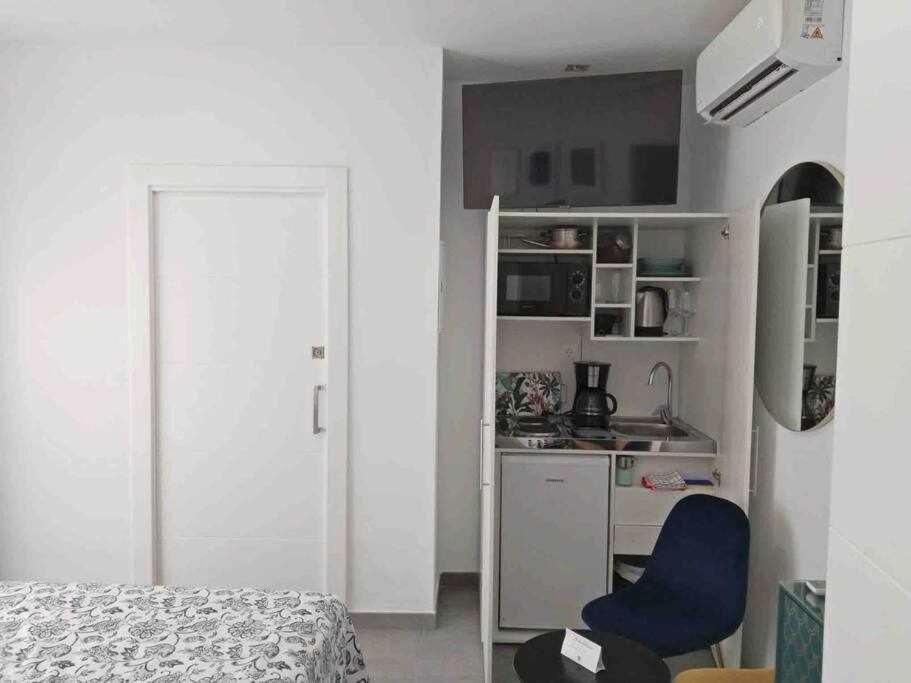 רונדה XVIII B Suite Apartamentos Morales & Arnal מראה חיצוני תמונה
