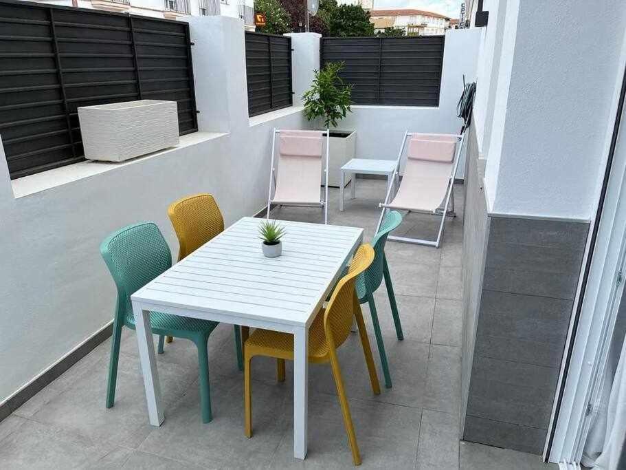 רונדה XVIII B Suite Apartamentos Morales & Arnal מראה חיצוני תמונה